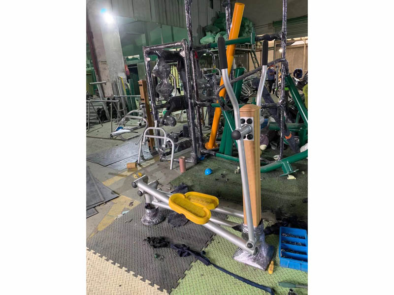 高档塑钢健身器材 双杠,湖南室外健身器材,湖南室外休闲椅,湖南儿童滑梯,湖南运动场地,长沙人造草皮,长沙室内外运动地板,长沙球场围栏,长沙室外健身器材,长沙室外休闲椅,长沙儿童滑梯,长沙运动场地,长沙多威体育用品有限公司